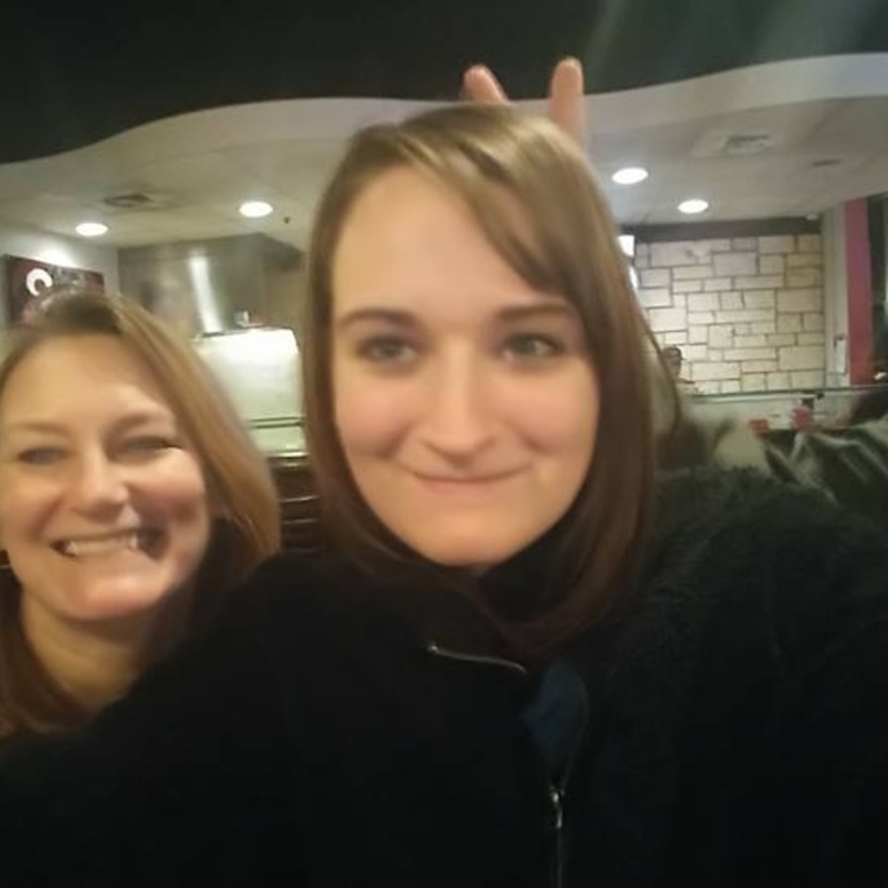 Meet your Posher, Courtney